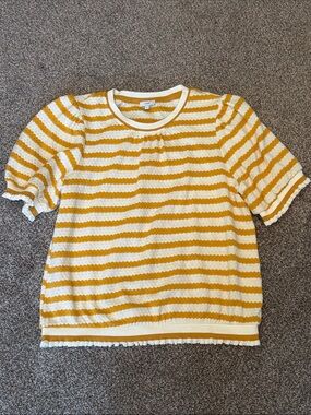 Voy Striped Yellow & White Short Sleeve Knit Top - size L